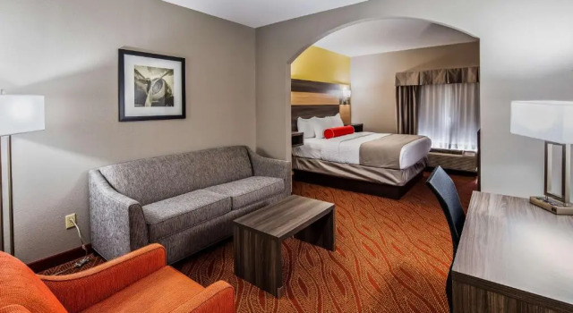 Люкс Best Western Plus Midwest City Inn & Suites