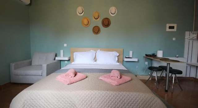 Апартаменты Pikinas Studios near ATH airport