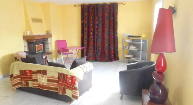 House With 8 Bedrooms in Villeurbanne, With Wifi, Забронировать Отель Вийёрбан Rhône, рядом с Астробаль