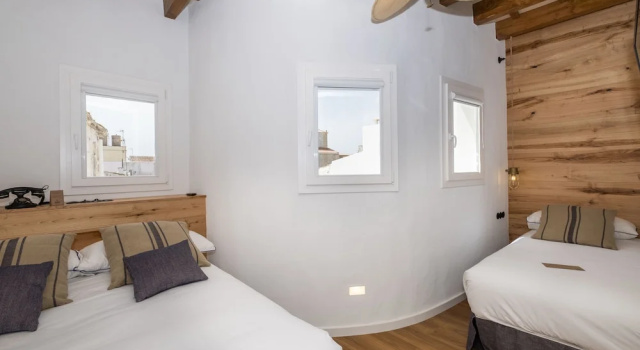 Трёхместный номер Deluxe Nao Catedral Boutique Hotel