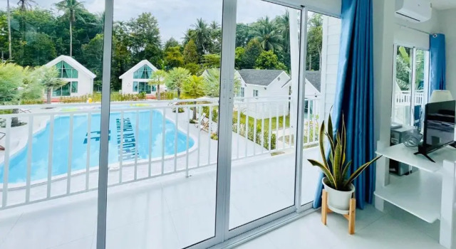 Трёхместный семейный номер Deluxe Thirty Tree Garden House