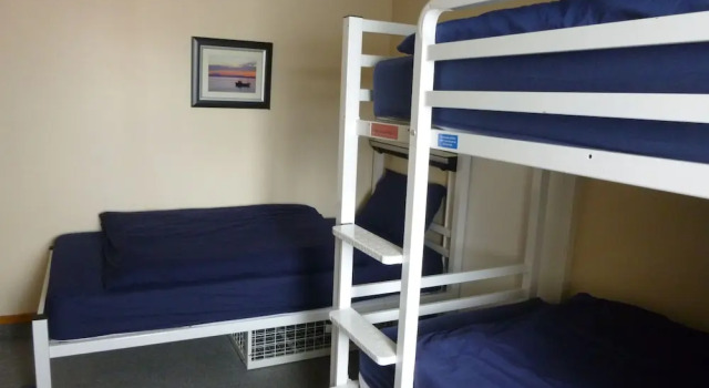 Трёхместный номер Standard Port Charlotte Youth Hostel
