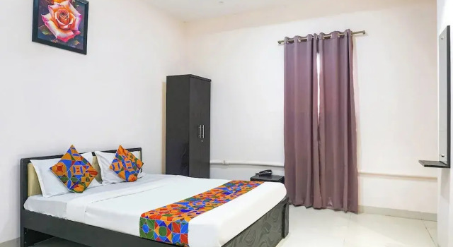Номер Deluxe Fabhotel Rachana Residency