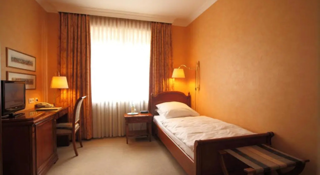 Номер Standard Alster-Hof