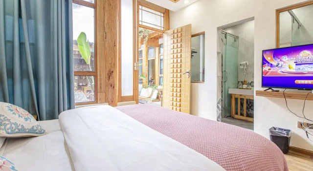 Lijiang Family And Hostel Inn, Забронировать Хостел Хостелы Лицзян, рядом с Улица Сквер-стрит Древнего города Даянь, Хостел