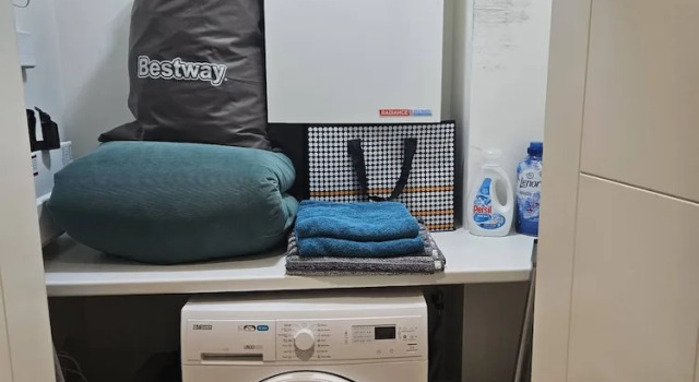 Апартаменты c 1 комнатой с балконом Modern Cozy Kingston Flat, 5 Mins to Train Station