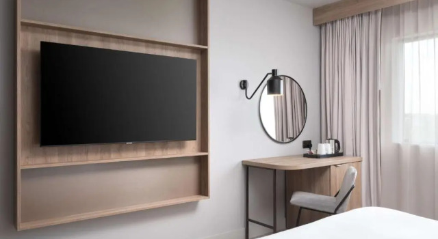 Семейный номер Standard с балконом Hilton Garden Inn Silverstone