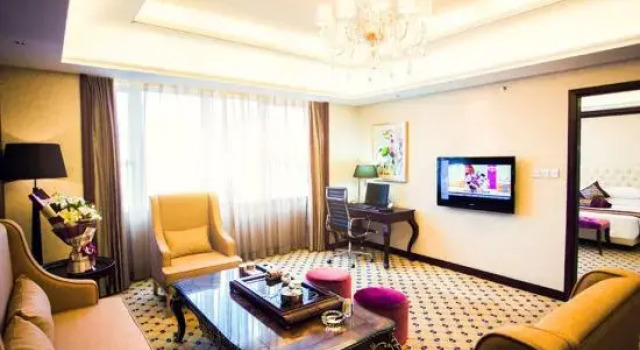 Люкс Executive Yanjiang International Hotel