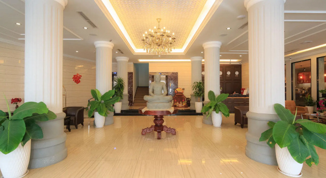 Paradise Hotel