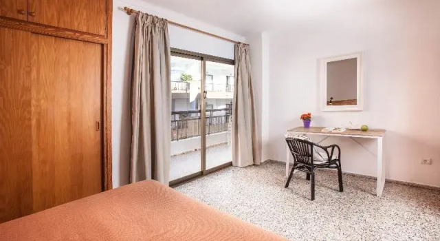 Апартаменты с 2 комнатами с балконом Apartamentos Bahia