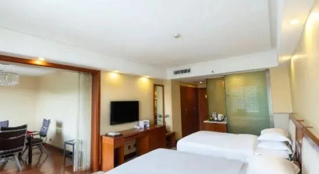 Двухместный люкс Business Fuyong Yinfa Hotel