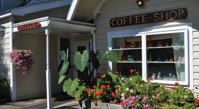 Blue Spruce Inn & Suites, Buchen Sie Hotel Valatie New York State