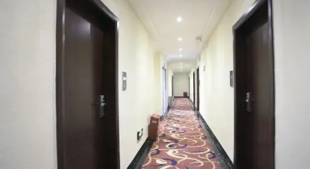 Yuquan Business Hotel