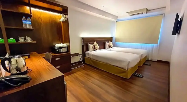 Номер Deluxe Цокольный этаж Clover Suites Royal Lake Yangon