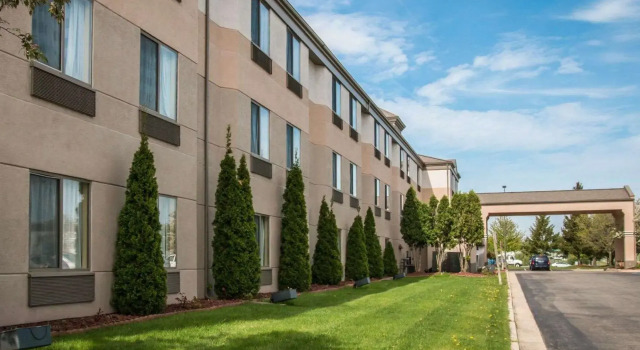 Люкс Spark By Hilton Grand Rapids
