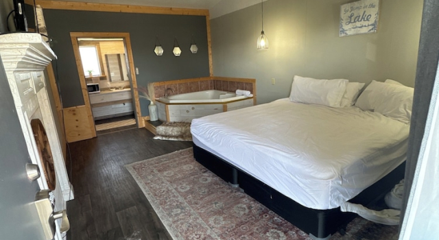 Номер Comfort Tecumseh Inn & Suites