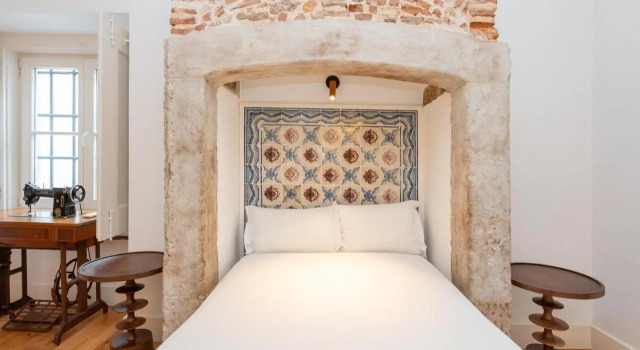 Casas da Baixa - Jules & Madeleine, Забронировать Отель Отели Лиссабона 3 звезды, рядом с Торговый центр Armazens do Chiado, 3*
