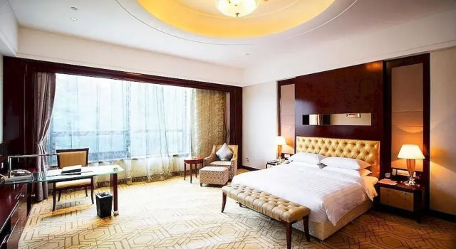 Huaxi Hotel, Забронировать Отель Отели Хуаси с парковкой, Парковка