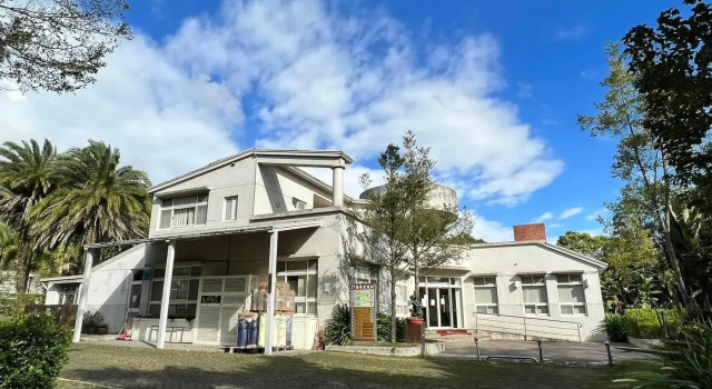 21 Holiday Resort, Book Resort Luye Luye Township