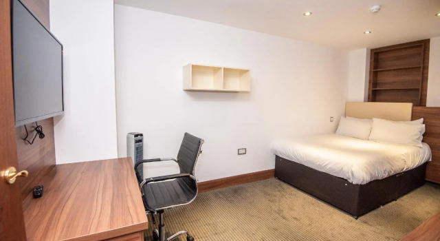 Люкс Deluxe OYO Livin’ Serviced Apartments