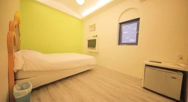Kenting Sun Light Inn II, Book Hotel Kenting Hengchun, near Chuanfan Rock