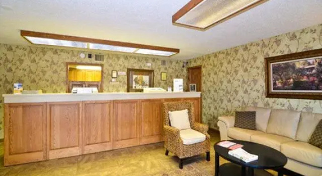 Econo Lodge Inn & Suites Salina, Prenota Hotel Hotel a Kansas con parcheggio, Parcheggio