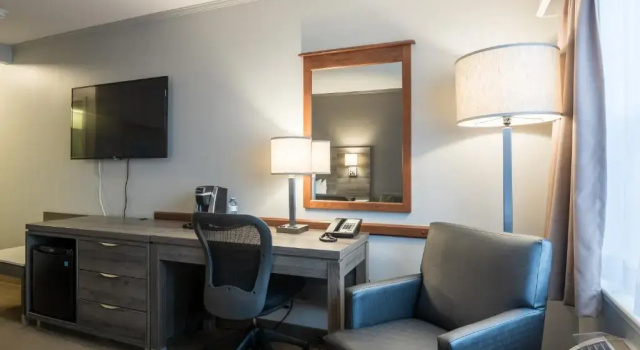 Номер Standard Amsterdam Inn & Suites, an Ascend Collection Hotel