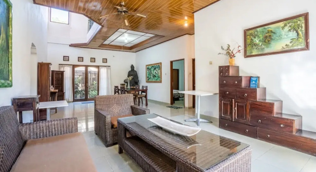 Inari Villa Nusa Dua, Rezervovat Vila Chaty v Bali, Chalupa