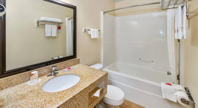 Двухместный люкс Econo Lodge Inn & Suites High Level