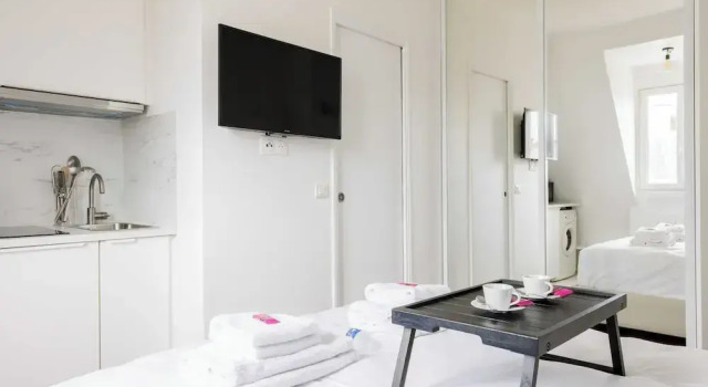 Cosy Studio 2P - Champs-elysees/arc de Triomphe, Забронировать Отель Париж Иль-де-Франс, рядом с Буасьер