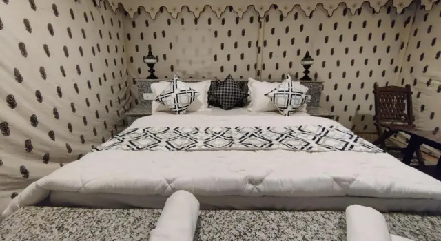 Номер Deluxe Sunrise Desert Resort  with Swimming Pool