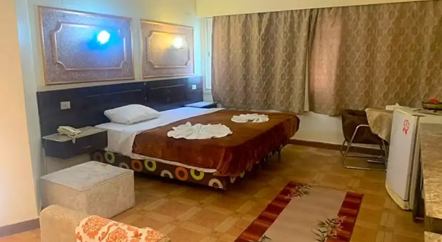 Полулюкс Kanzy Hotel Cairo
