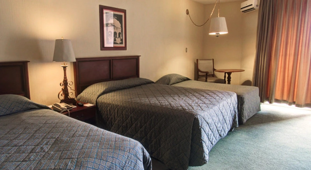 Номер Standard Conquistador Hotel & Conference Center
