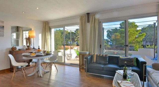 Вилла с 2 комнатами с балконом Unique Modern Villa with very pool