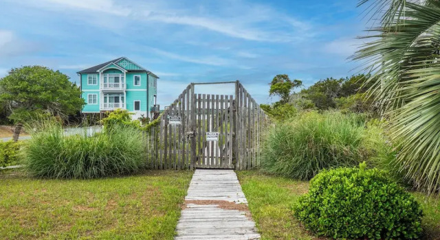 Студия Loony Dunes by Topsail Realty