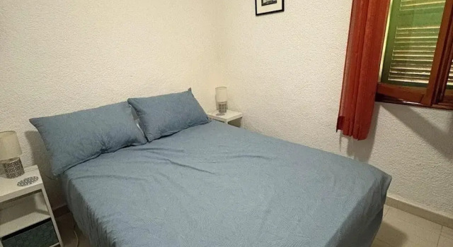 1 Bed-sleeps 2-gardens-pool-10 Min To Beach