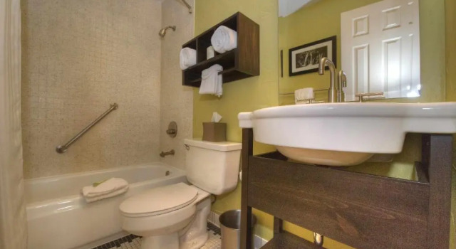 Четырёхместный номер Standard The Lodge at Breckenridge