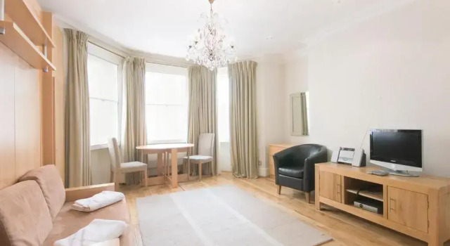 Студия 17 Hertford Street