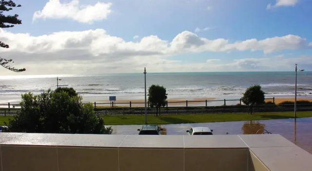 Двухместный номер Standard с видом на гавань Beach Hotel