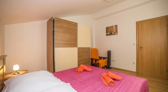 Apartments Saldun, Забронировать Апартаменты/квартира Апартаменты Трогир, рядом с Общественный Пляж Кузмич, Апартаменты/квартира
