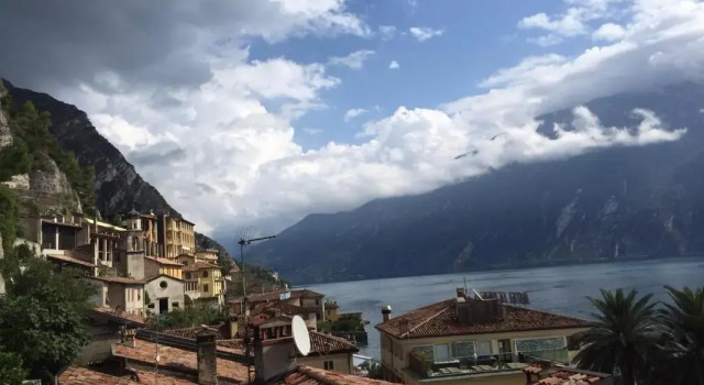 Двухместный номер Superior с балконом и с видом на озеро Hotel Monte Baldo
