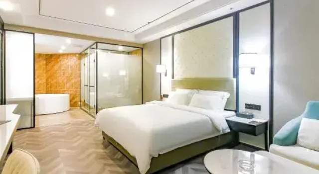 Люкс Business Chaka Evening Maple Hotel