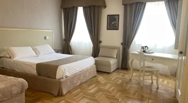 Полулюкс Virginia Palace Hotel