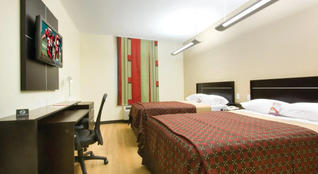 Четырёхместный номер Standard Red Roof Inn & Suites Beaumont