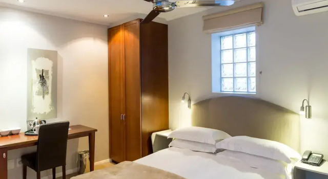 Номер Standard с балконом Head South Lodge