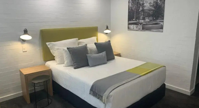 Двухместный номер Deluxe Town Square Motel