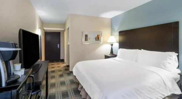 Номер Standard Holiday Inn Express Forsyth by IHG