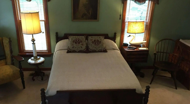 The Ebenezer House Bed & Breakfast, Забронировать Отель  