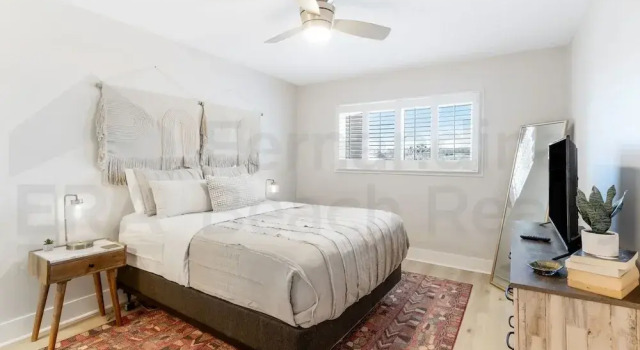 Номер Standard Brilliantly Decorated Condo for Your Perfect Beach Escape by RedAwning