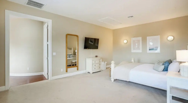 Коттедж с 6 комнатами с балконом Pool & Boat Dock: Pet-friendly Cape Coral Home